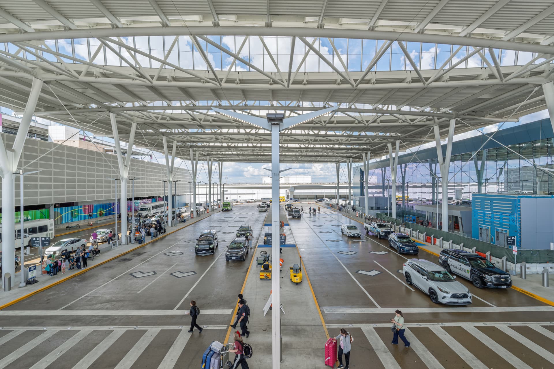 Houston to put $129.9M toward new projects at IAH
