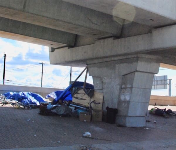 Austin wants to put trash cans near homeless camps under highways, awaits state approval