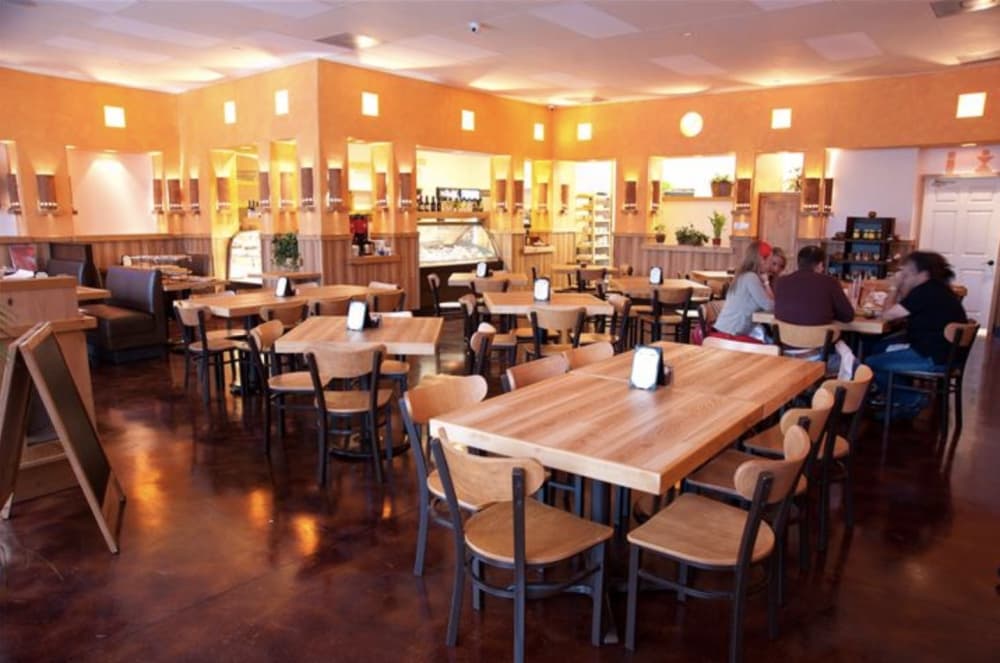 Caffe di Fiore marks 10 years in The Woodlands