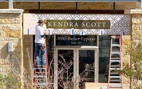 Kendra Scott to open Cypress pop-up shop later this month