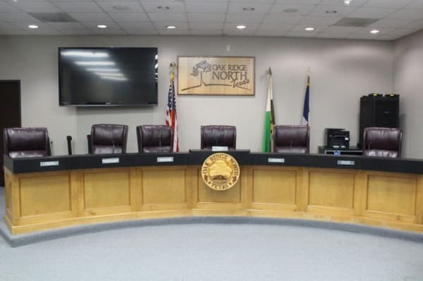 Accessory building, billboard ordinances approved by Oak Ridge North City Council