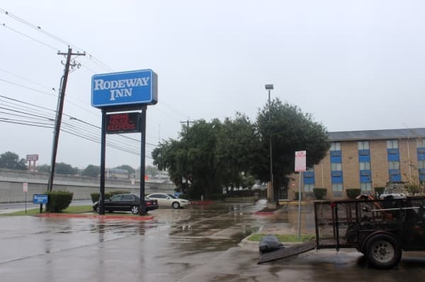 New 'respectful neighbor policy' aims to address concerns around new homeless shelters in Austin