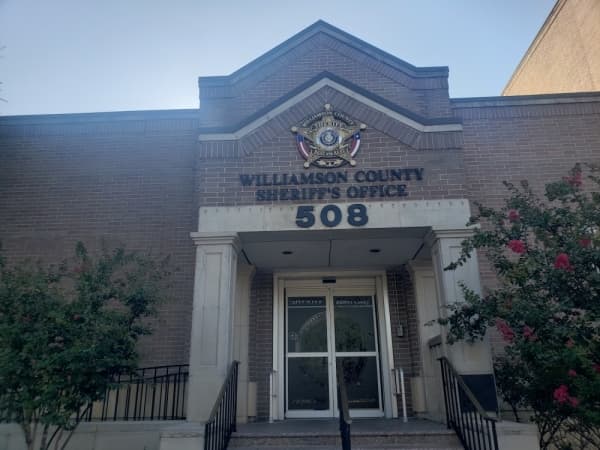 Williamson County commissioners look to hire law firm to represent county sheriff's office