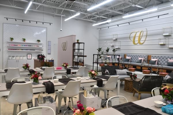Nail salon opens Nov. 20 inside DSW shoe store in North Austin