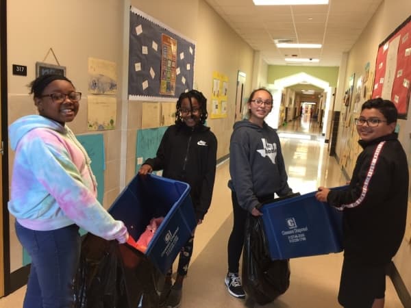 Keep Hutto Beautiful Foundation receives 2019 Green Bag Grant