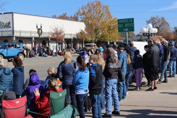 Local schools, businesses and community members participated in the 54th annual parade. (Anna Lotz/Community Impact Newspaper)