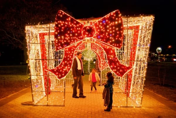 See downtown Round Rock lit for the holiday season during Christmas Family Night on Dec. 6. (Courtesy city of Round Rock)