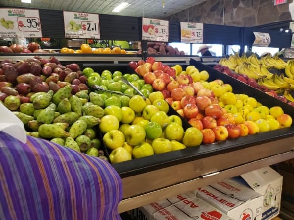 La Plaza looks to sell the freshest produce. (Ali Linan/Community Impact Newspaper)