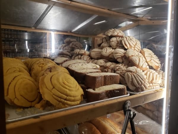 La Plaza Meat Market offers Mexican baked goods. (Ali Linan/Community Impact Newspaper)