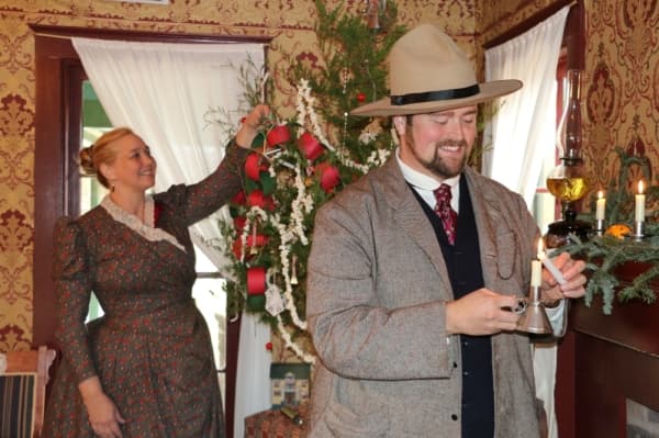 Farmstead Christmas at Nash Farm (Courtesy Grapevine Convention & Visitors Bureau)