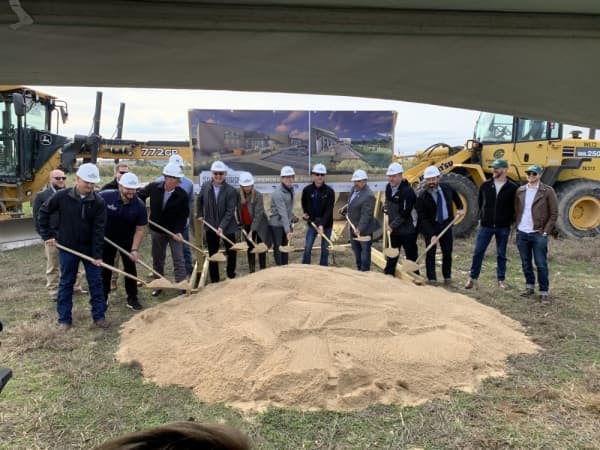 Spare Birdie Public House breaks ground in Cedar Park