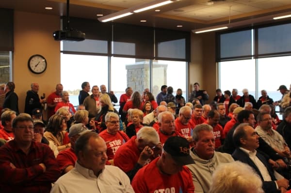 Lake Conroe residents demand end to lake lowering