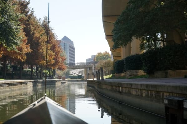 Clients see Las Colinas on Gondola Adventures' Venetian-style boats