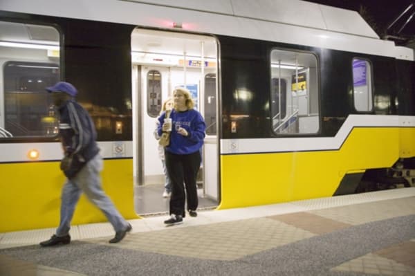 DART to offer free rides to primary election voters