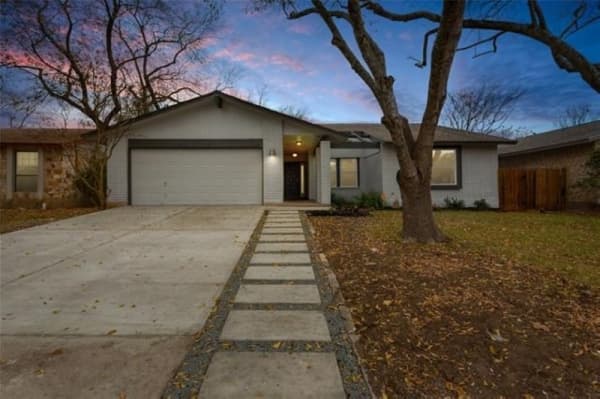 (Courtesy Austin Board of Realtors, Realty Austin)