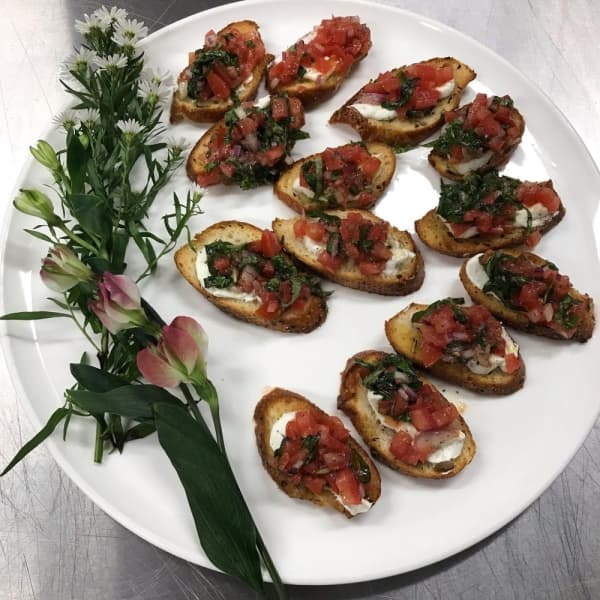 Elm&Magnolia, a kitchen and cocktail bar, now open in Old Town Spring
