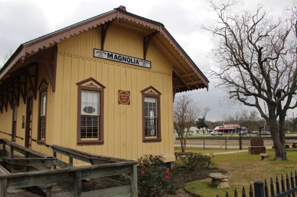 A brief introduction to the history of Tomball, Magnolia