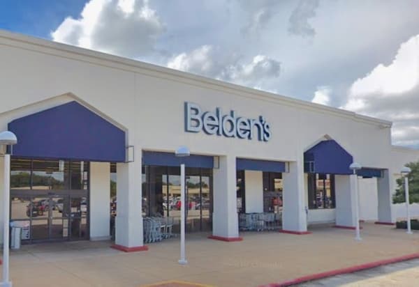 Longtime Meyerland grocery Belden's is closing its doors