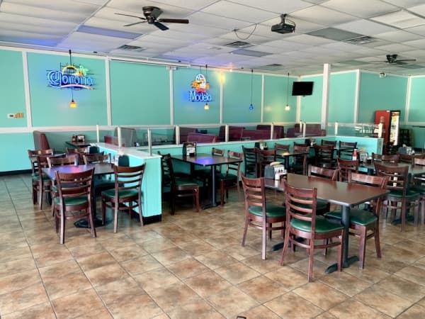 The restaurant has an extensive margarita and cocktail list and serves draft beer. (Amy Denney/Community Impact Newspaper)