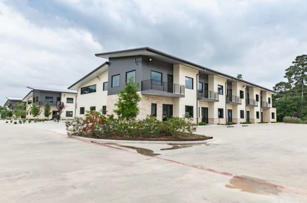 2. OFFICE
1330 Rayford Road, Spring