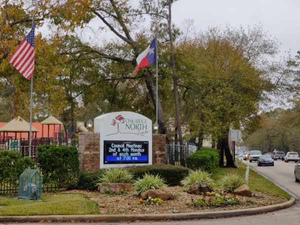 Oak Ridge North approves new city staff positions, organizational structure