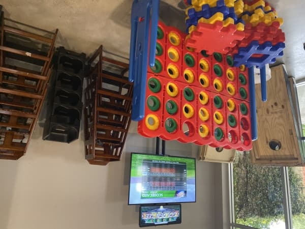 The Toss Pizzeria Bee Cave location features a kids' play area.