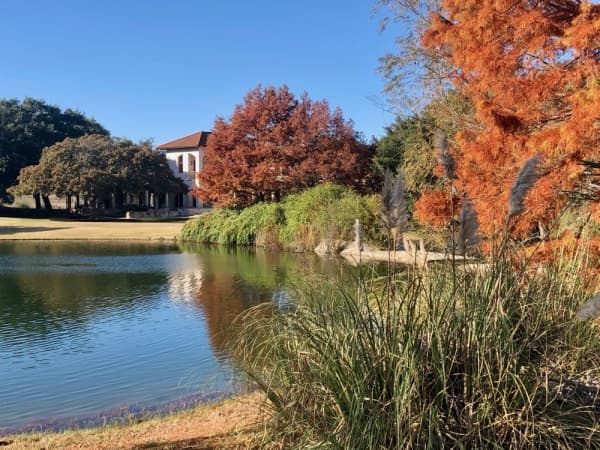 Garey Park includes a pond. (Sally Grace Holtgrieve/Community Impact Newspaper)