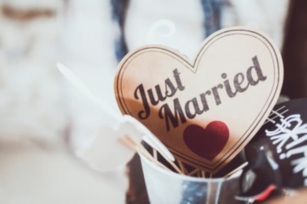 Custom gifts, bridal store relocates to Georgetown from Round Rock