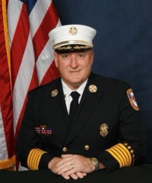 Lewisville Fire Chief Timothy Tittle dies after cancer battle