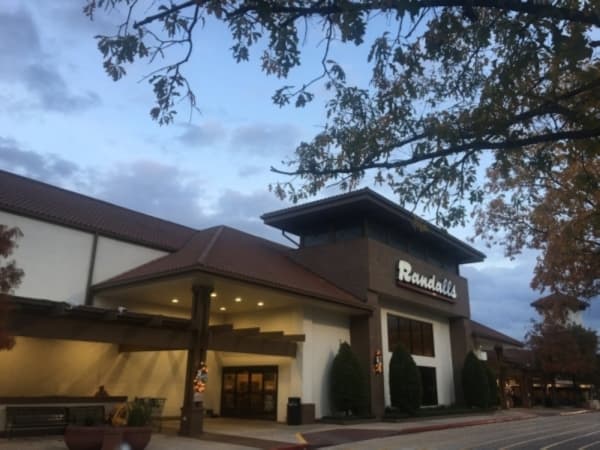 Randalls to close 5 locations Feb. 15