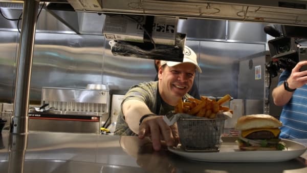 GALLERY: Chef Paul Wahlberg visits Wahlburgers’ Texas location, explains why he chose Frisco