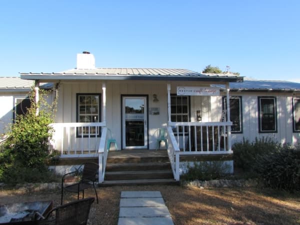 Austin Craft Lounge is located at Tres Reynas. (Nicholas Cicale/Community Impact Newspaper)