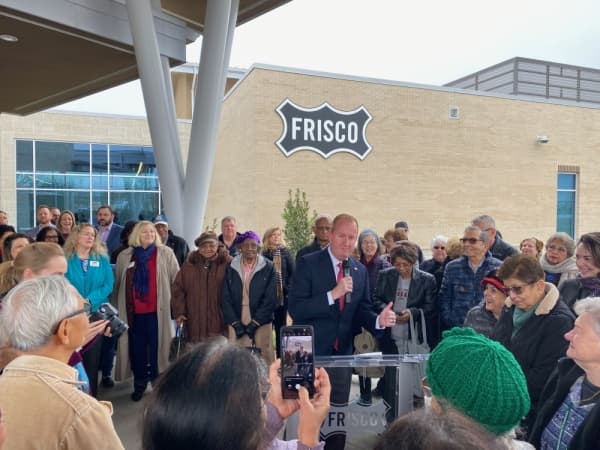 Frisco Mayor Jeff Cheney addresses the crowd at the grand opening. (Elizabeth Ucles/Community Impact Newspaper)