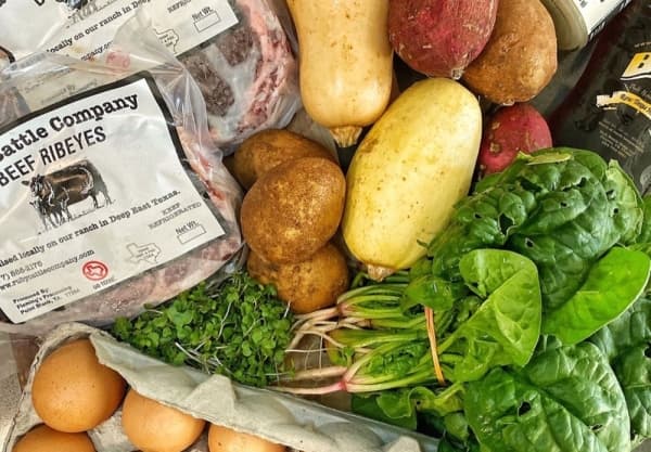 Local residents Jonathan and Andrea Haskin host the Buy Local Farmers’ Market every Sunday. (Courtesy Buy Local Farmers' Market)