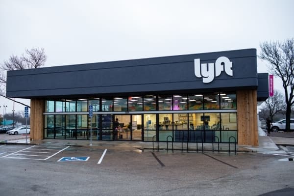 Lyft opens new driver center in Austin