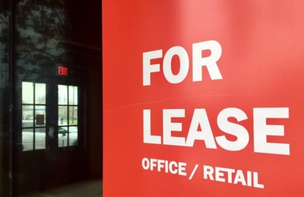 Economist: Local retail real estate strong but not immune from national closures