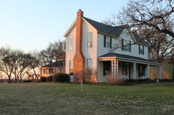 Historic farmhouse to relocate from Flower Mound to Grapevine to make way for Lakeside Village