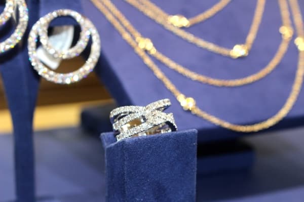 According to Markle, the Hearts on Fire line has proven to be one of his store's most popular. (Ben Thompson/Community Impact Newspaper)