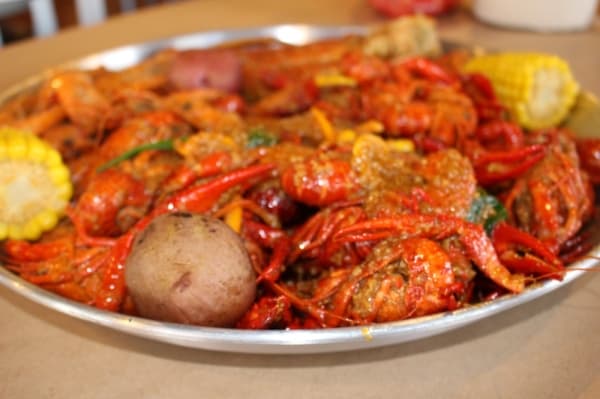 Crawfish roundup: 10 Cajun, seafood spots in Houston to eat mudbugs this crawfish season