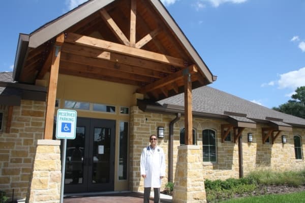 Cypress Veterinary Hospital opens new facility