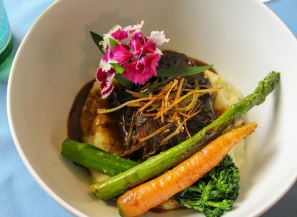 The Butler House offers new-American fare, cocktails in Spring