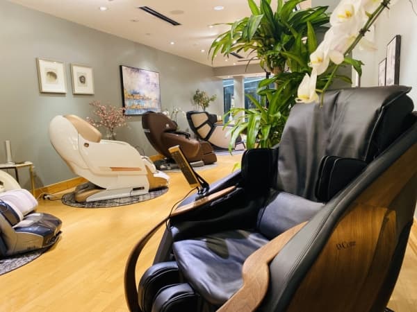 Healing Touch offers massage chairs in Plano