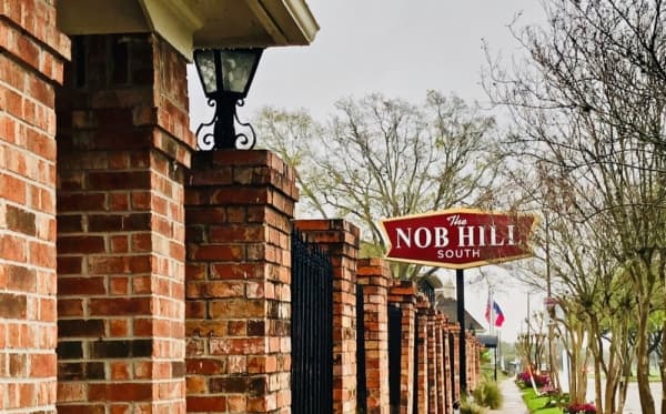 Meyerland apartment community Nob Hill is for sale