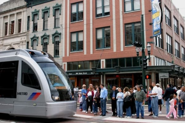 Shifting focus from car culture, Houston hires first chief transportation planner