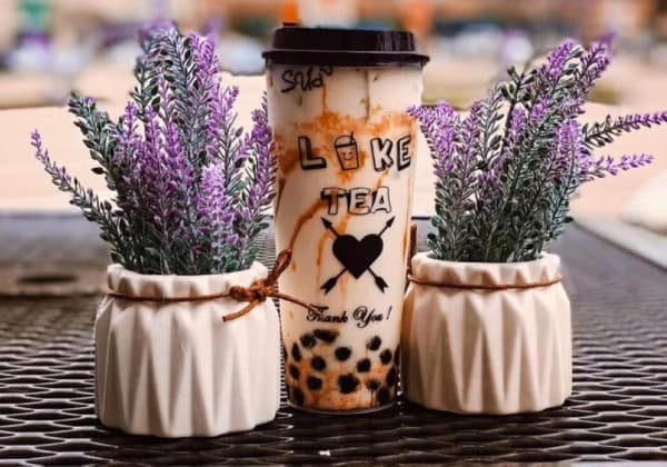 ULike Tea now serving specialty drinks on FM 1960