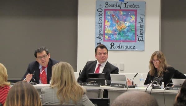 Austin ISD to develop superintendent transition plan, timeline