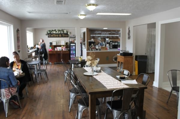 Magnolia Coffee House Bistro specializes in Southern-style breakfast and lunch. (Carrie Taylor/Community Impact Newspaper)