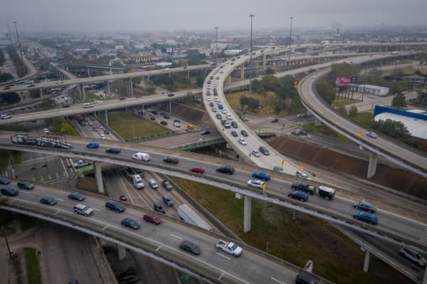 Updated: Houston City Council OKs pilot program to reduce wait times for freeway crash towing