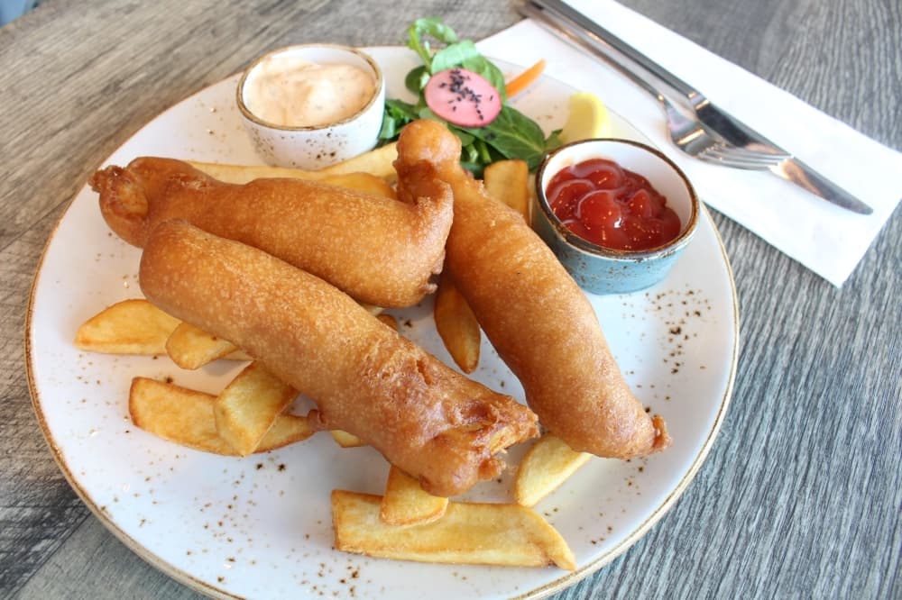 Fish N' Chips is the Grind's most popular lunch dish. (Elizabeth Uclés/Community Impact Newspaper)