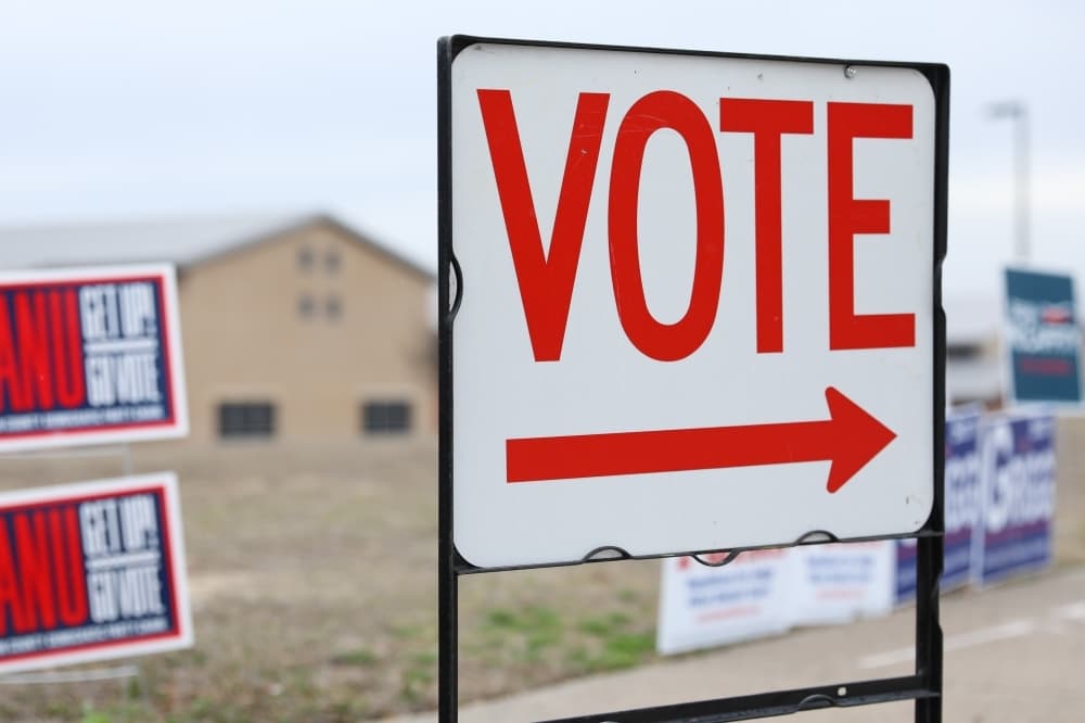 Tarrant County early vote total falls short of 2016 count; overall turnout drops